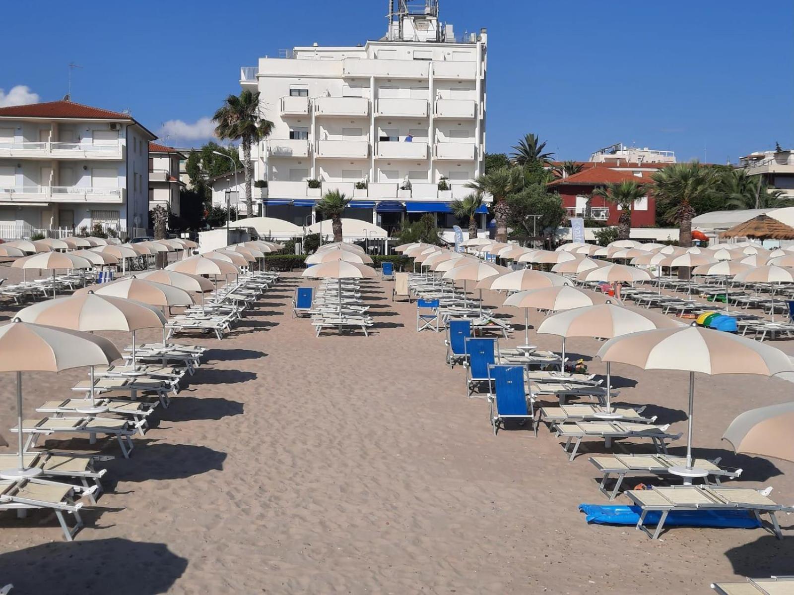 Residence Sunrise San Benedetto del Tronto Eksteriør billede