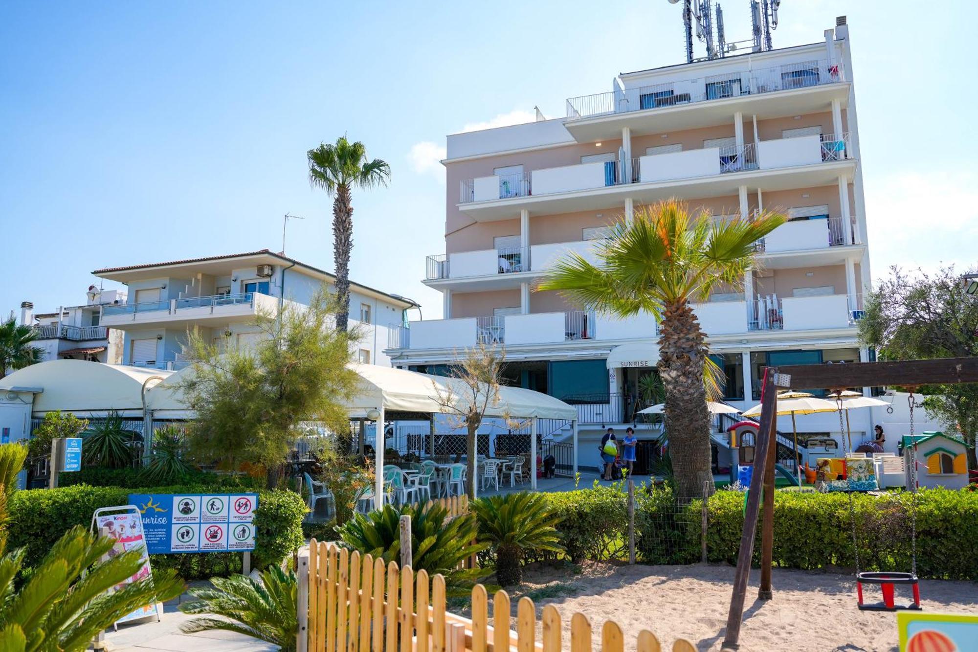 Residence Sunrise San Benedetto del Tronto Eksteriør billede