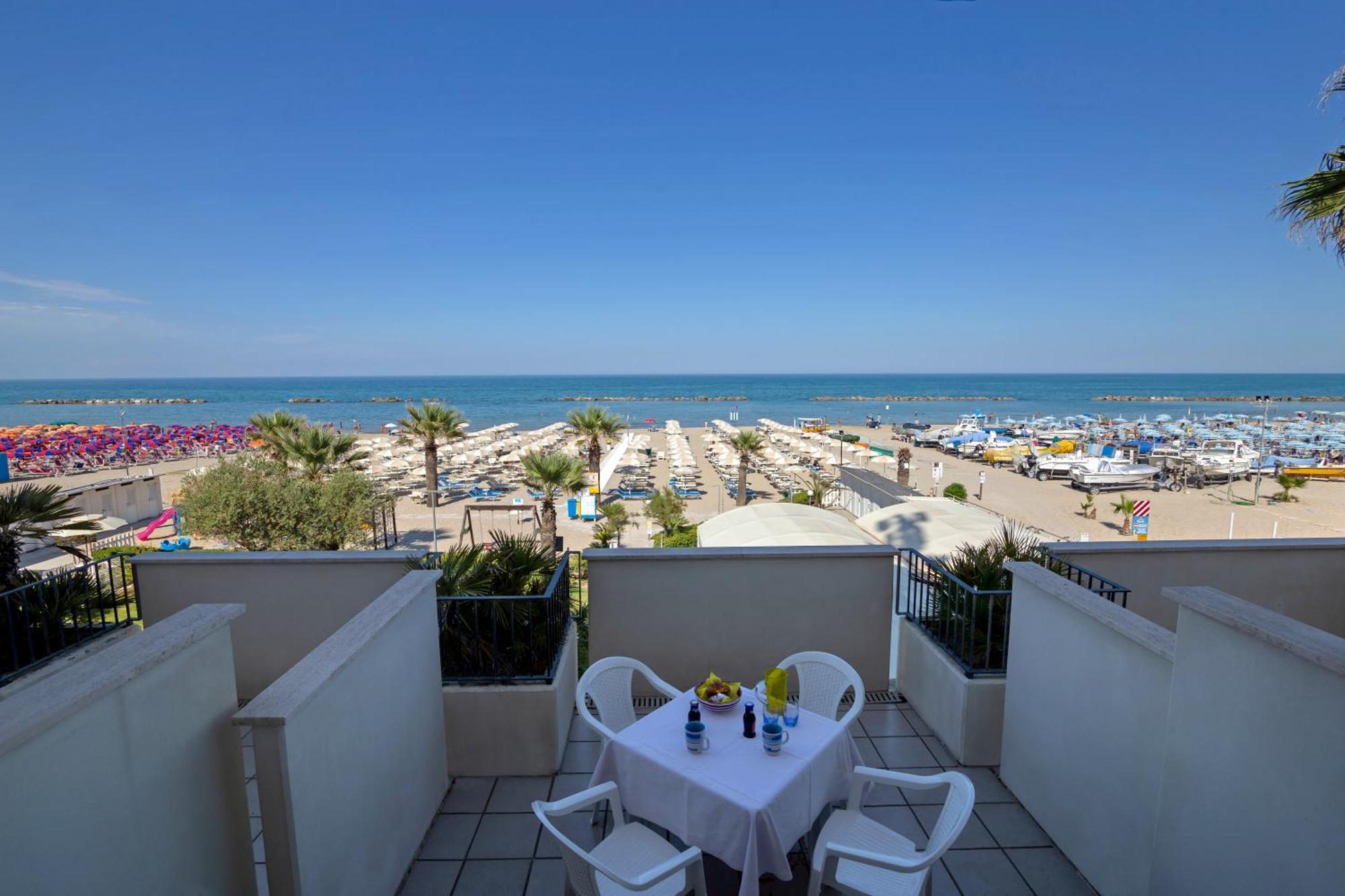 Residence Sunrise San Benedetto del Tronto Eksteriør billede