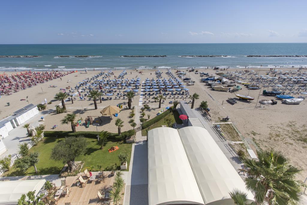 Residence Sunrise San Benedetto del Tronto Eksteriør billede