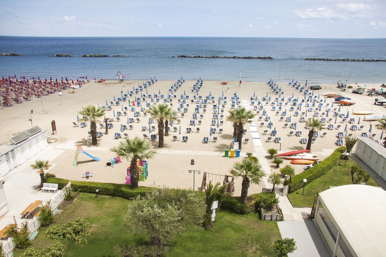 Residence Sunrise San Benedetto del Tronto Eksteriør billede